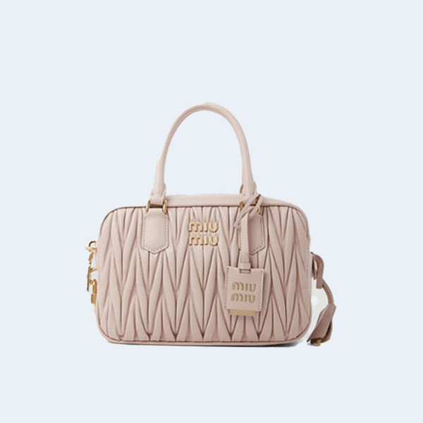 미우미우 미디엄 아카르디 마테라쎄 나파 가죽백 핑크