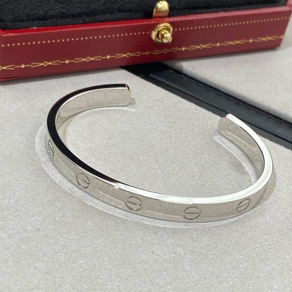 까르띠에 러브 화이트 골드 팔찌