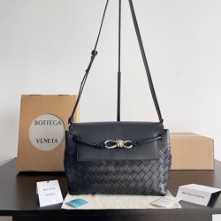 보테가베네타 26SS 크로스백 81578