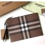 버버리 EDIN 체크 레더 클러치백