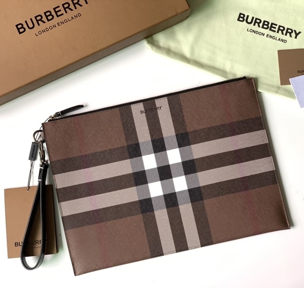 버버리 EDIN 체크 레더 클러치백