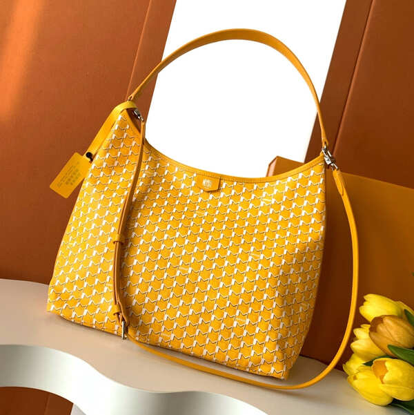 모이나 M 컬렉션 호보백 [미러급]