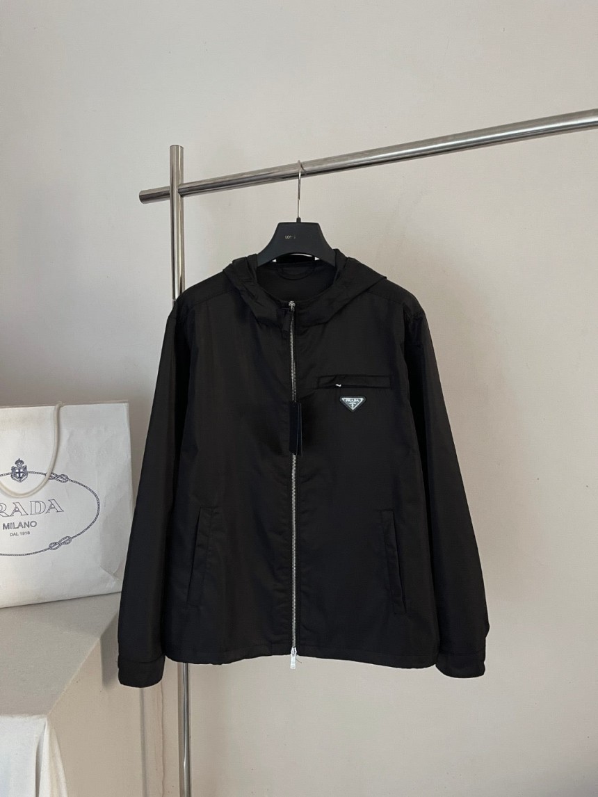 프라다 삼각로고 리나일론 후드 블루종 자켓