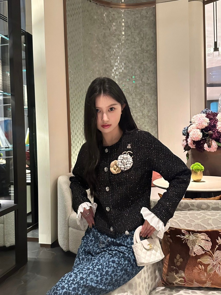 샤넬 블랙 트위드 자켓