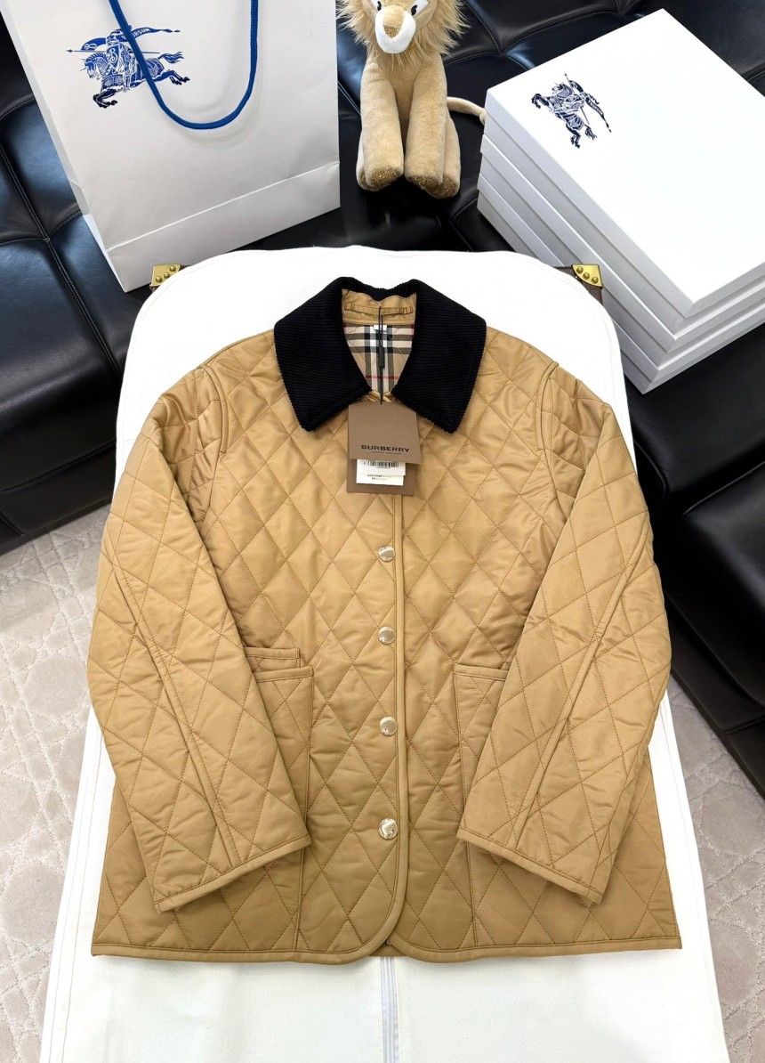 버버리 퀄티드 자켓