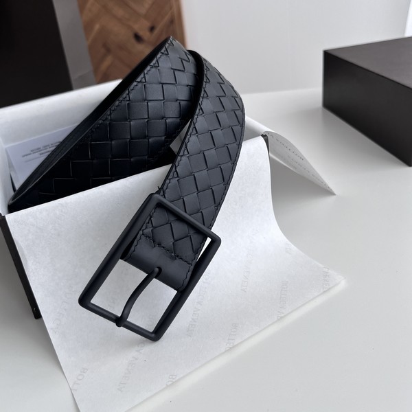 보테가 베네타 인트레치아토 레더 벨트 블랙