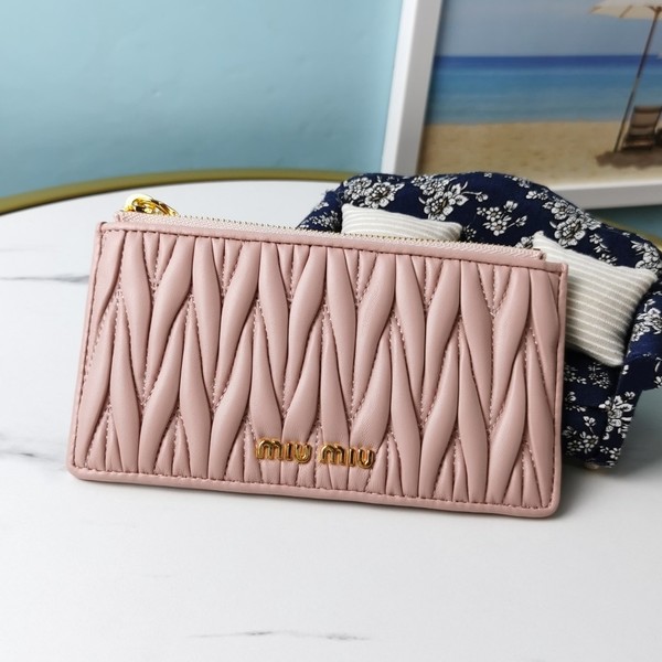 미우미우 마테라쎄 포켓 카드 지갑