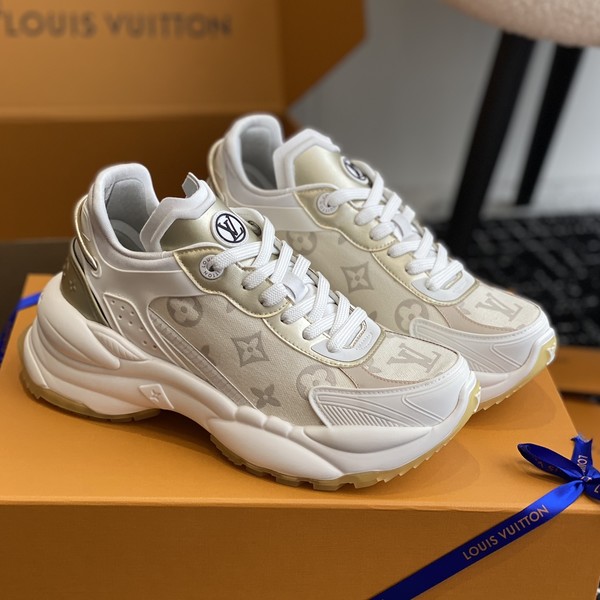 루이비통 런 55 스니커즈
