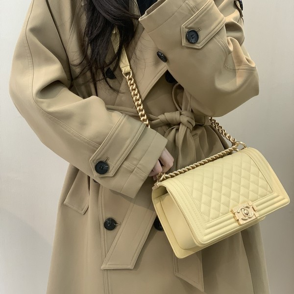 샤넬 보이백 미디움 캐비어 보이백