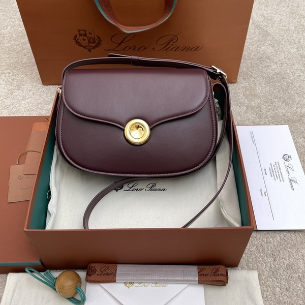 로로피아나 기에라 스몰백 스무드 카프스킨