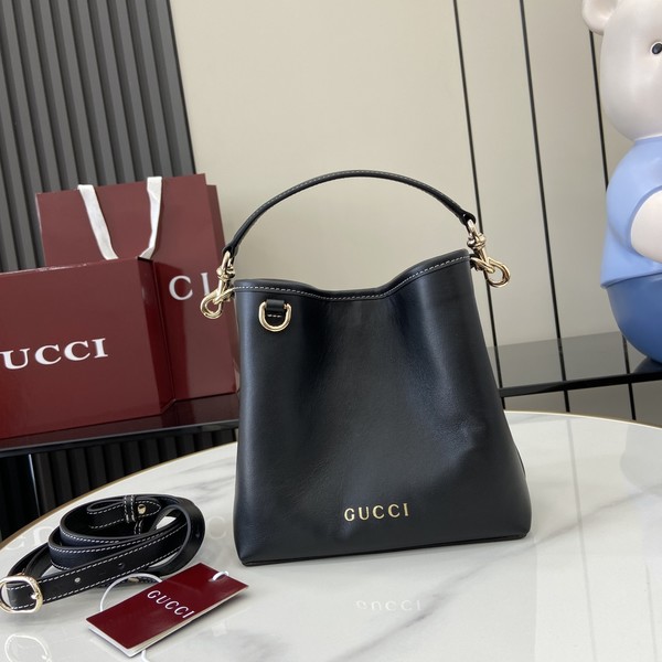구찌 GUCCI 엠블럼 버킷백