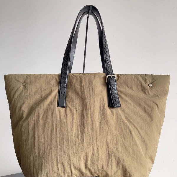 보테가베네타 크로스로드 버클 토트