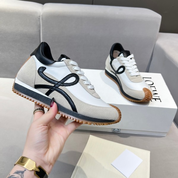 로에베 플로우 스니커즈