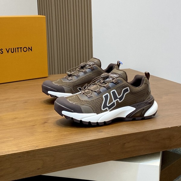 루이비통 러너 태틱 스니커즈