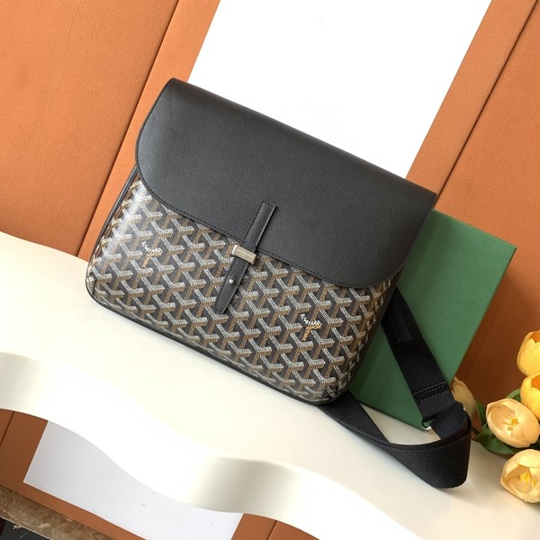 고야드 쿠르지에 메신저백