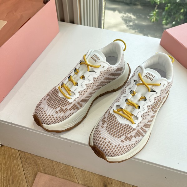 미우미우 테크니컬 패브릭 스니커즈