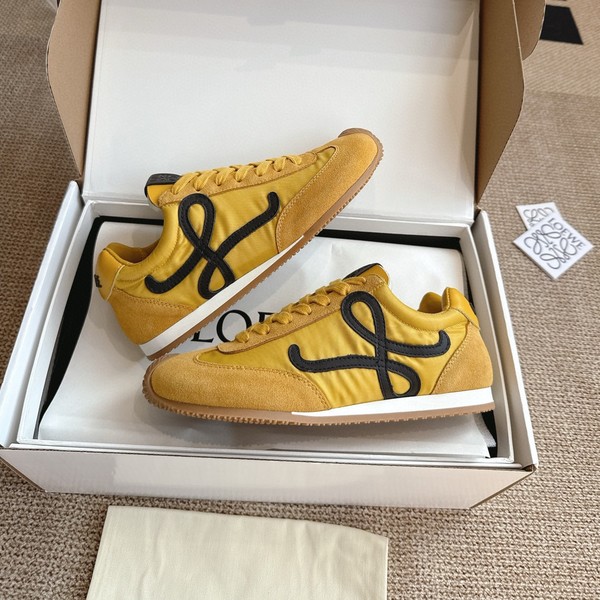 로에베 플로우 스니커즈