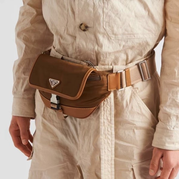 프라다 리나일론 벨트백 2VH176
