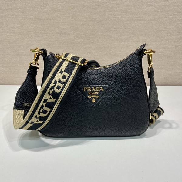 프라다 삼각로고 비텔로 다이노 1BH193