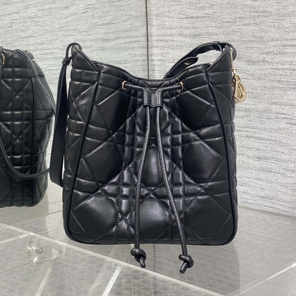 디올 디 모션 미디엄 호보 버킷백 DR09463