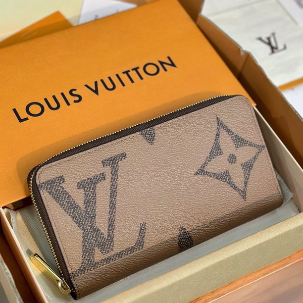 루이비통 지피 월릿 M69353