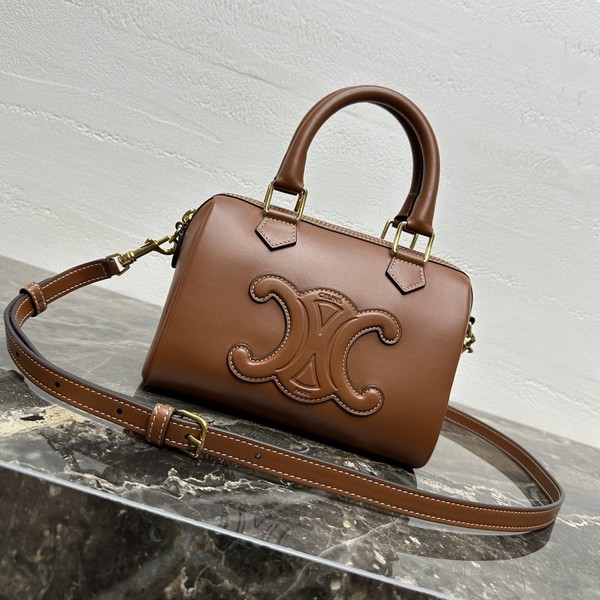 셀린느 퀴르 트리오페 미니 113773