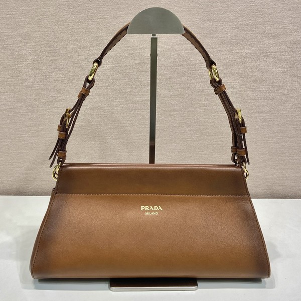 프라다 25FW 숄더 1BC262