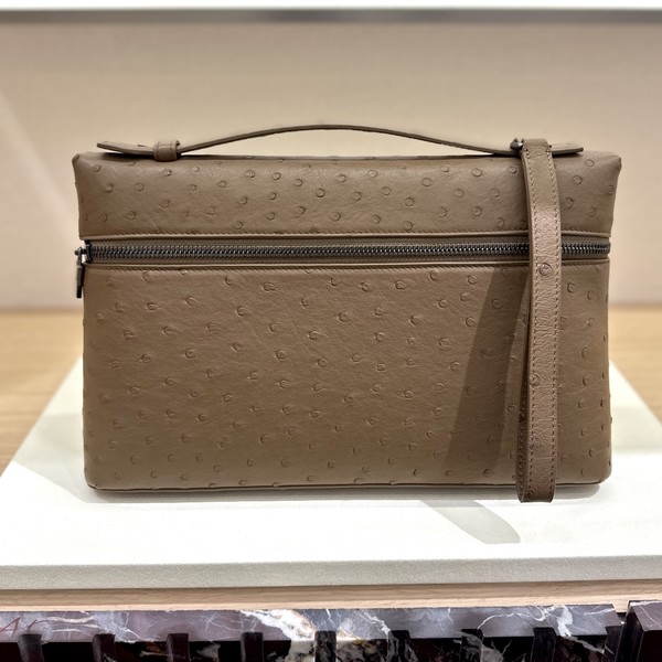 로로피아나 파우치 L29