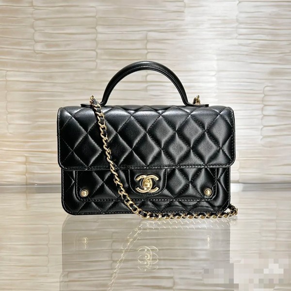 샤넬 25FW 25B 탑핸들 체인 지갑 WOC 플랩 AP4674