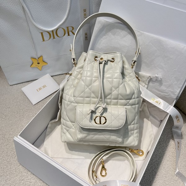 디올 카로 버킷 백  3372