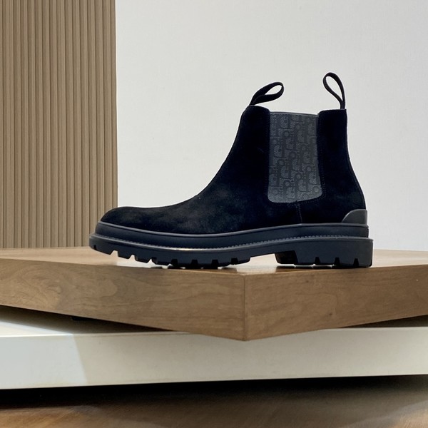 디올 익스플로러 첼시 부츠