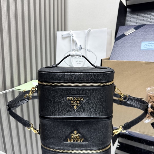 프라다 레더 베니티 코스메틱 케이스 1BH202