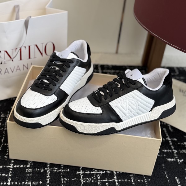 발렌티노 스플릿 레더 & 나파 스패리 스니커즈