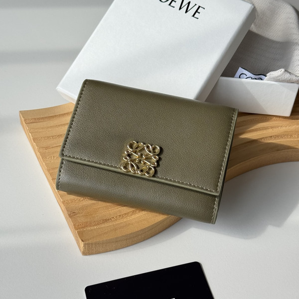 로에베 아나그램 송아지 가죽 삼단 금장