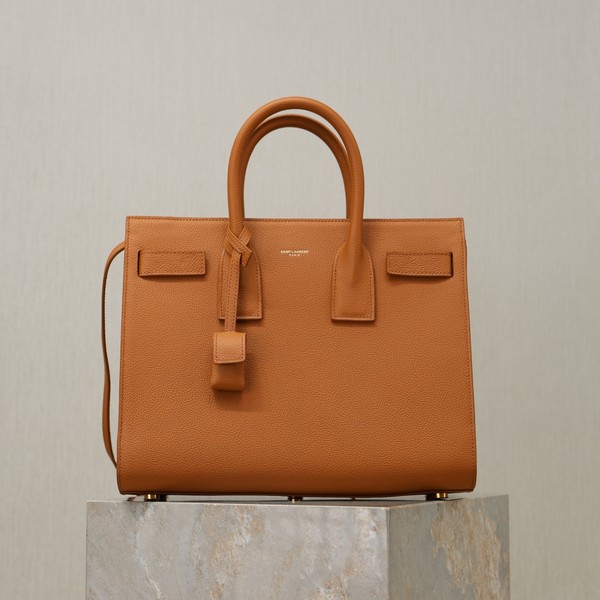 생로랑 레더 삭드쥬르 토트 26cm