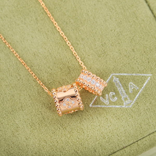 반클리프 앤 아펠 뻬를리 클로버 펜던트