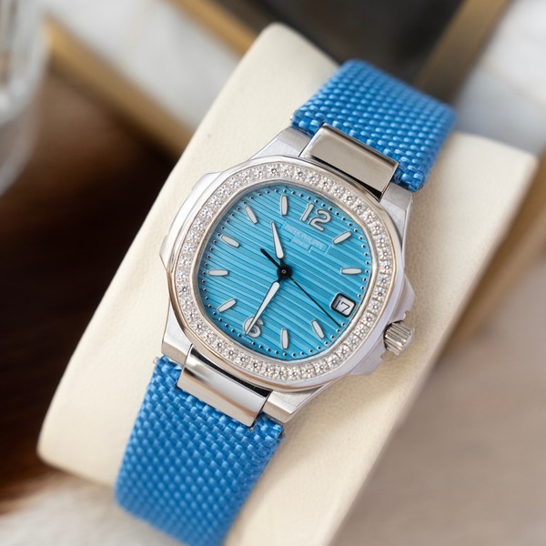 파텍필립 노틸러스 7010