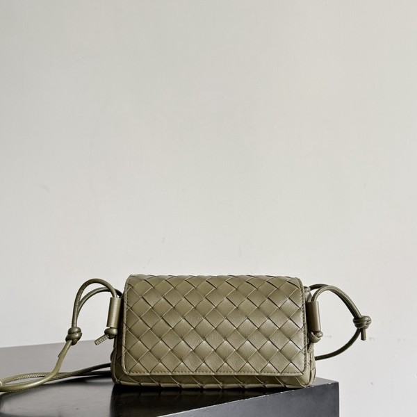 보테가 베네타 노투르노 숄더