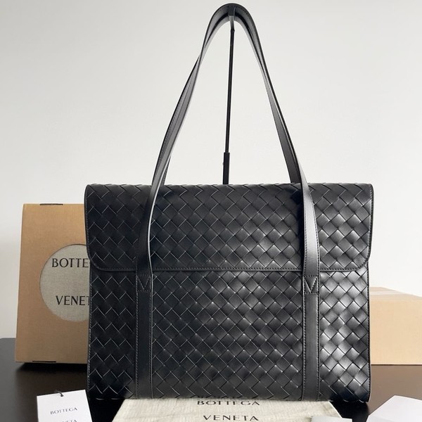 보테가베네타 26SS 인트레치아토 레더 브리프케이스 블랙 795102