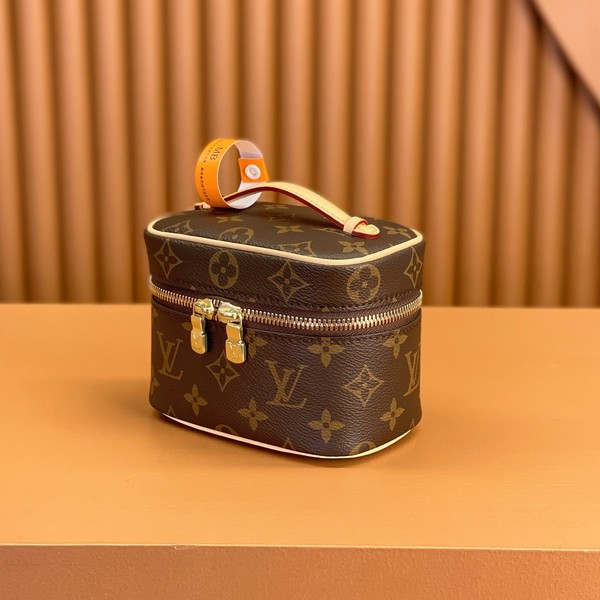 루이비통 니스 나노 메이크업 케이스 M44936