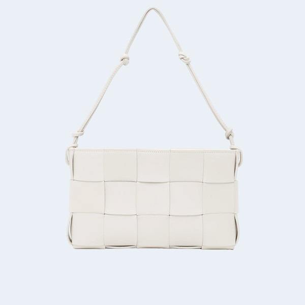 보테가베네타 화이트 카세트 파우치 숄더백