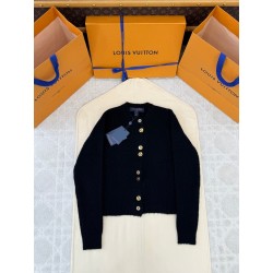 루이비통 모노그램 버튼 가디건