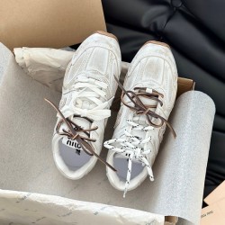 뉴발란스 X 미우미우 콜라보 530 빈티지 화이트