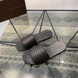 보테가 베네타 인트레 치아토 샌들