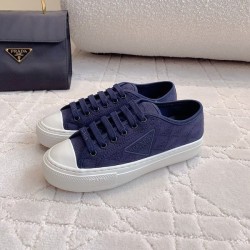 프라다 페브릭 스니커즈 블루