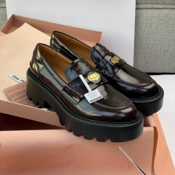 미우미우 여성용 로퍼