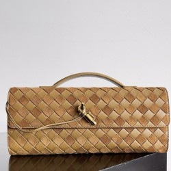 보테가베네타 24FW 안디아모 인트레치아토 탑 핸들 클러치