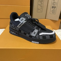 루이비통 트레이너 스니커즈
