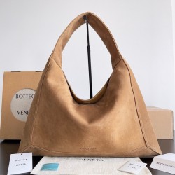 보테가 베네타 홉 스웨이드 숄더백 46