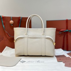 로로피아나 기에라 쇼퍼백